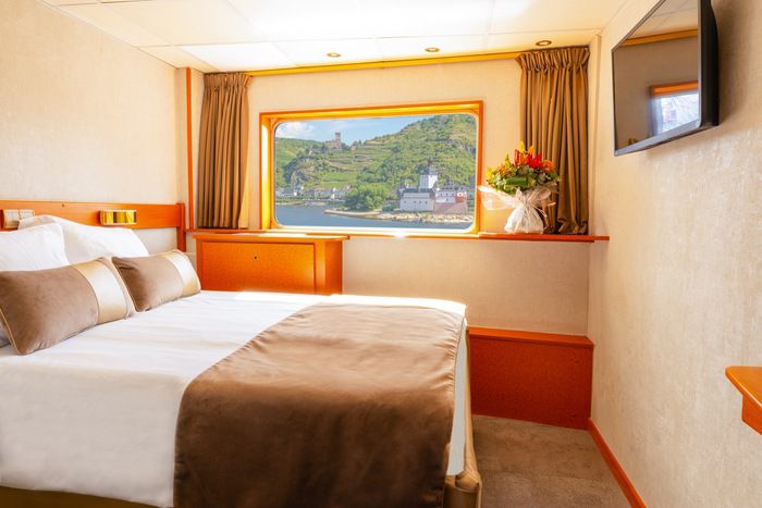 Main Deck 1 Bed Single CAT. C